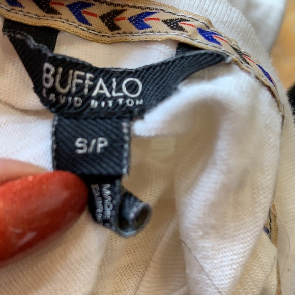 Buffalo David Bitton Off white supersoft fringe sleeveless Vneck VGUC - Picture 3 of 9